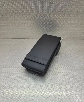 Mercedes-Benz E A207 Rear seat armrest 