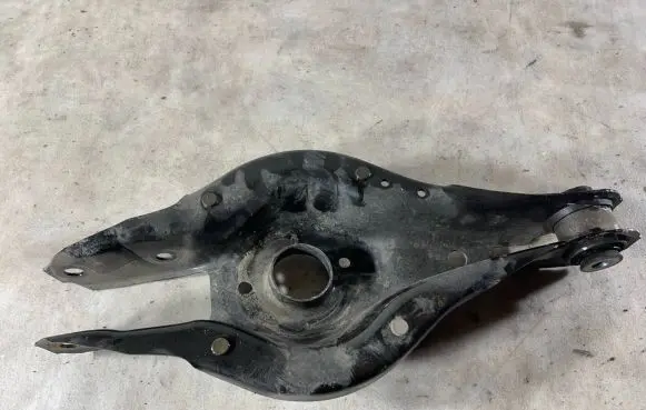 BMW 4 F36 Gran coupe Rear control arm 6867540