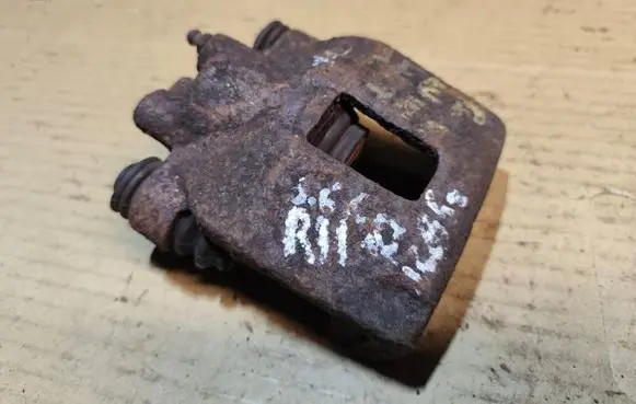 Rear brake caliper
