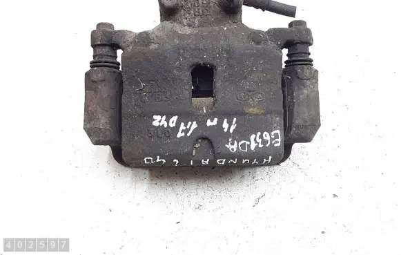 Hyundai i40 Front brake caliper