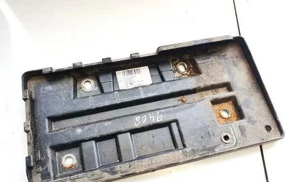 Battery box tray