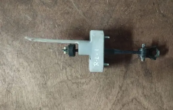 Lexus GS 300 400 430 Front door check strap stopper