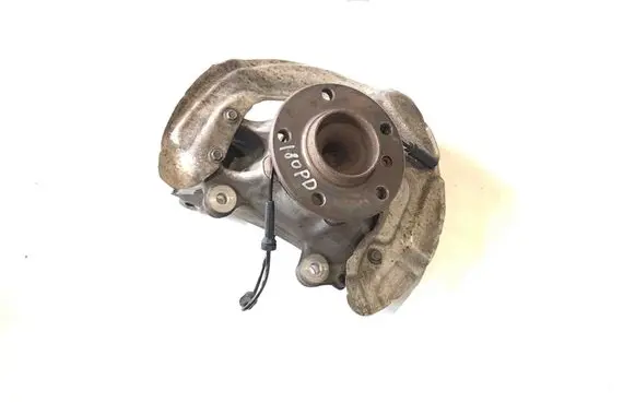 BMW 4 F32 F33 Front wheel hub 19878810