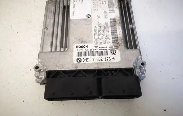 BMW 3 E90 E91 Engine control unit/module 7552176 755217601