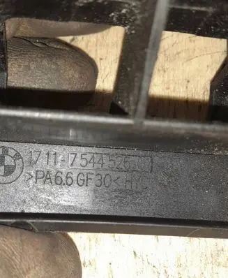 BMW 5 E60 E61 Radiator mount bracket 754452601