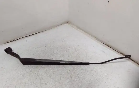 KIA Sorento Front wiper blade arm