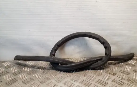 Skoda Superb B6 (3T) Engine compartment rubber 3T0823723C