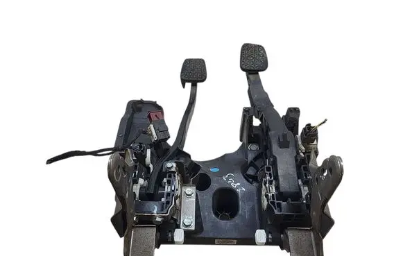 Opel Insignia A Pedal assembly 13228166