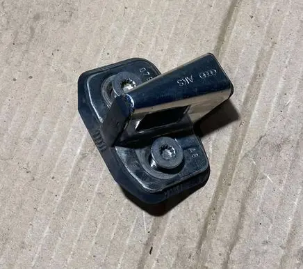 Audi A8 S8 D2 4D Front door lock 0799