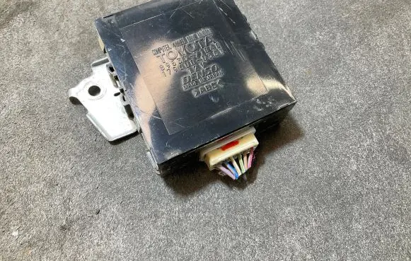 Toyota Hilux (AN10, AN20, AN30) Other control units/modules 8953371040 1796000361