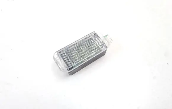 Audi A8 S8 D4 4H Front door interior light 4E0947415