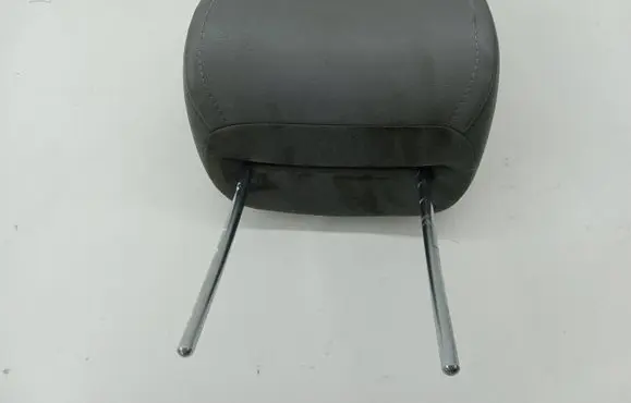 Jeep Grand Cherokee (WK) Front seat headrest 