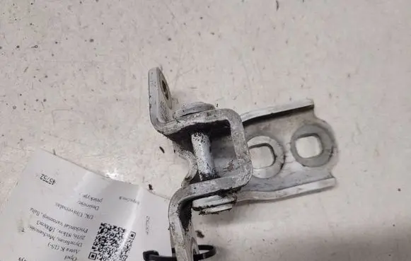 Opel Astra K Front door lower hinge A046057 P16206