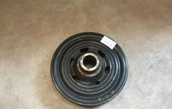Mercedes-Benz C W203 Crankshaft pulley A6110300503