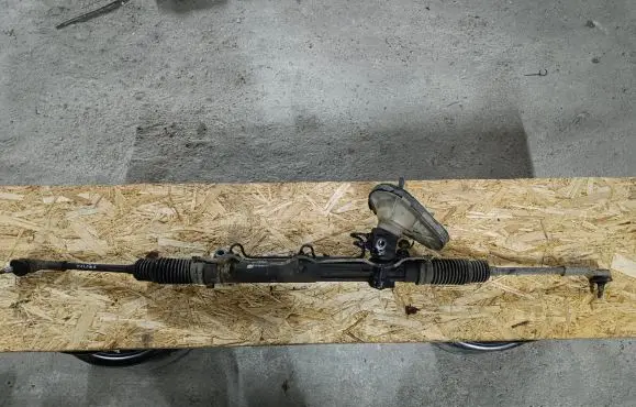 Ford Mondeo Mk III Steering rack 1s7c3200eg