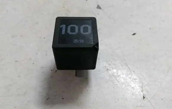 Skoda Octavia Mk2 (1Z) Other relay 7M0951253A