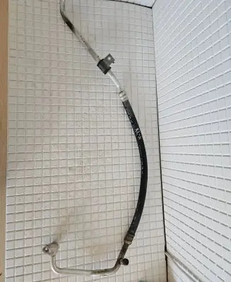 Subaru XV I Air conditioning (A/C) pipe/hose