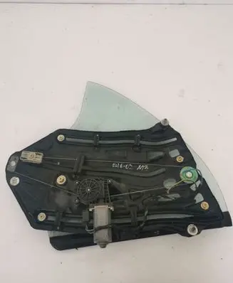 BMW 3 E46 Rear side window 8215273