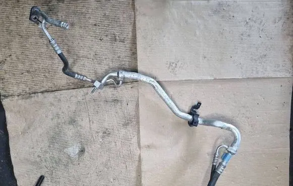 Ford Focus Air conditioning (A/C) pipe/hose F1F119A834EB