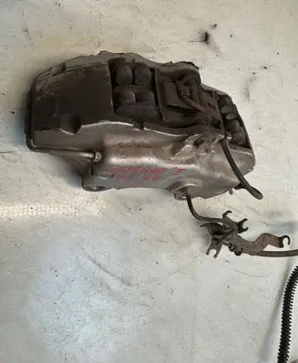 Porsche Cayenne (9PA) Front brake caliper E213