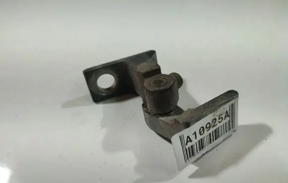 Skoda Superb B6 (3T) Rear door lower hinge 