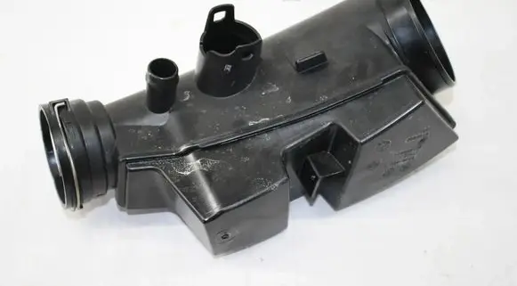 BMW X3 G01 Intake resonator 8663614
