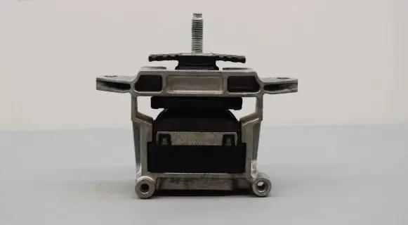 Land Rover Range Rover Evoque L551 Engine mount bracket K8D28F012AC