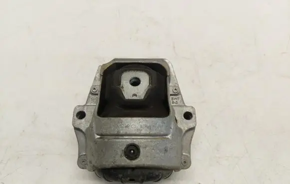 Porsche Macan (95B) Engine mount vacuum valve 8R0199381
