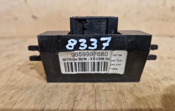 Citroen C5 Door control unit/module 9659997680