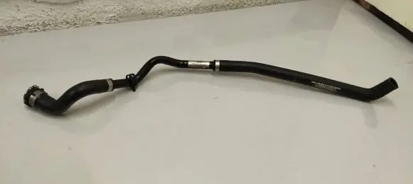 Mercedes-Benz GLE (W166 - C292) Engine coolant pipe/hose A1665004000