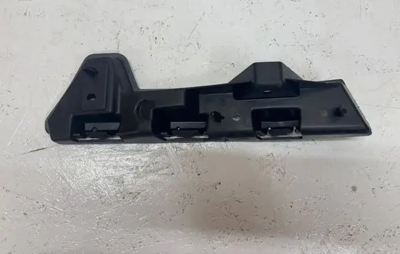 Renault Master III Fender mounting bracket 620130006R