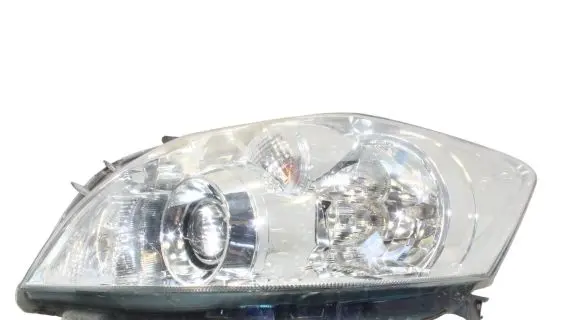 Toyota Auris 150 Headlight/headlamp 8115002A80