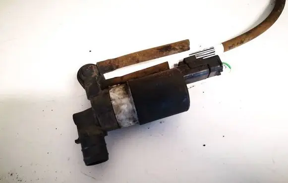 Renault Laguna III Windscreen/windshield washer pump 8200031805 7700430078