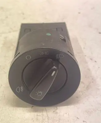 Volkswagen Golf IV Light switch 1C0941531 C1T3420