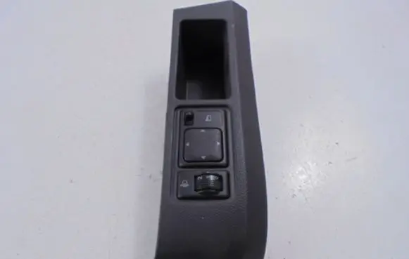 Nissan Micra Wing mirror switch 68485AX700
