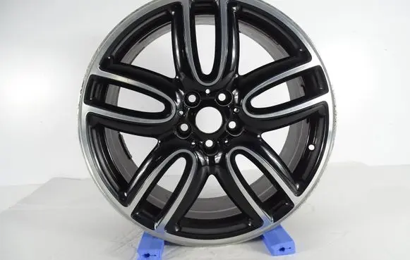 Mini Cooper Countryman F60 Original wheel cap 6856035