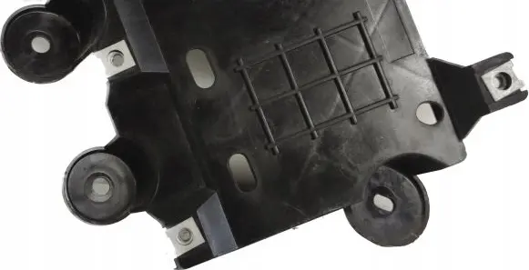 Volkswagen Multivan T5 Rear bumper mounting bracket 7E0937147B