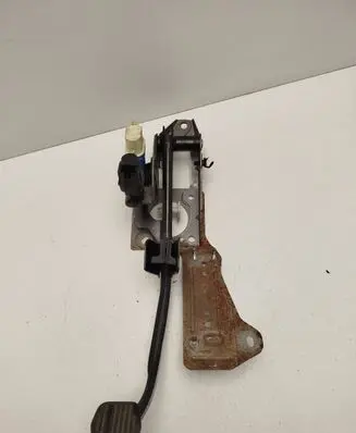 Ford Focus Brake pedal 4M512467AP 10256