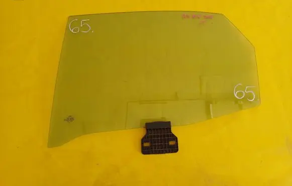 Audi A4 S4 B6 8E 8H Rear door window glass