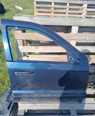 Jeep Grand Cherokee (WK) Front door NOCODE