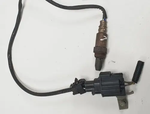 Jaguar XF X250 Lambda probe sensor 8W83-9F472-DA