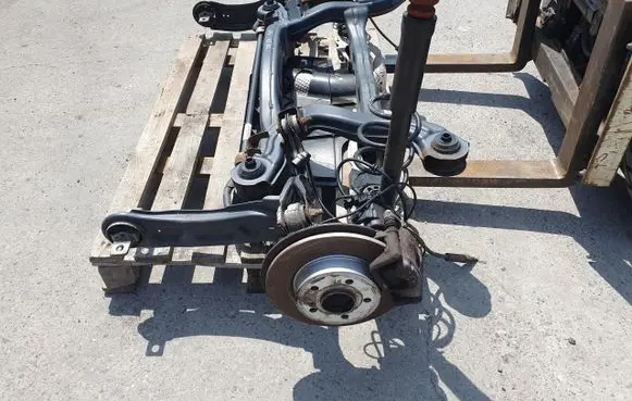 Mercedes-Benz A W176 Rear wheel hub spindle/knuckle 