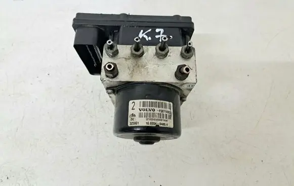 Volvo V70 ABS Pump 30714956 P30714952