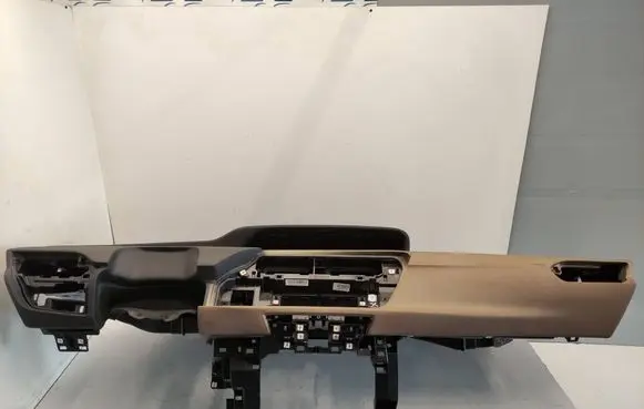 Citroen C4 II Picasso Center console 16094906BS
