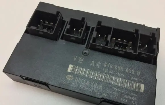 Audi R8 42 Comfort/convenience module 8J0959433D