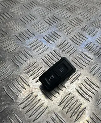 Audi Q5 SQ5 Tailgate/boot open switch button 4G0959831D 10118901 23082017