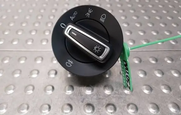 Volkswagen Golf VII Light switch 5G0941431BE