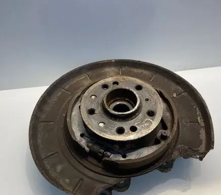 Mercedes-Benz ML W164 Rear wheel hub A1643501308 1643501308