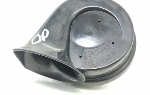 Audi A4 S4 B6 8E 8H Horn signal 8E0951223