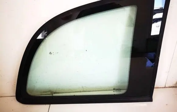 Opel Zafira A Rear side window 90579312 90579314